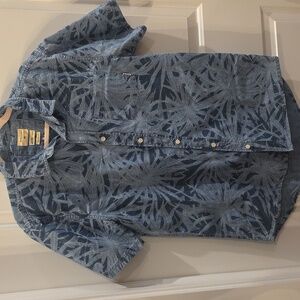 QUICKSILVER Modern Fit Men's Tropical Short‎ Sleeve Button-up Shirt Size Medium